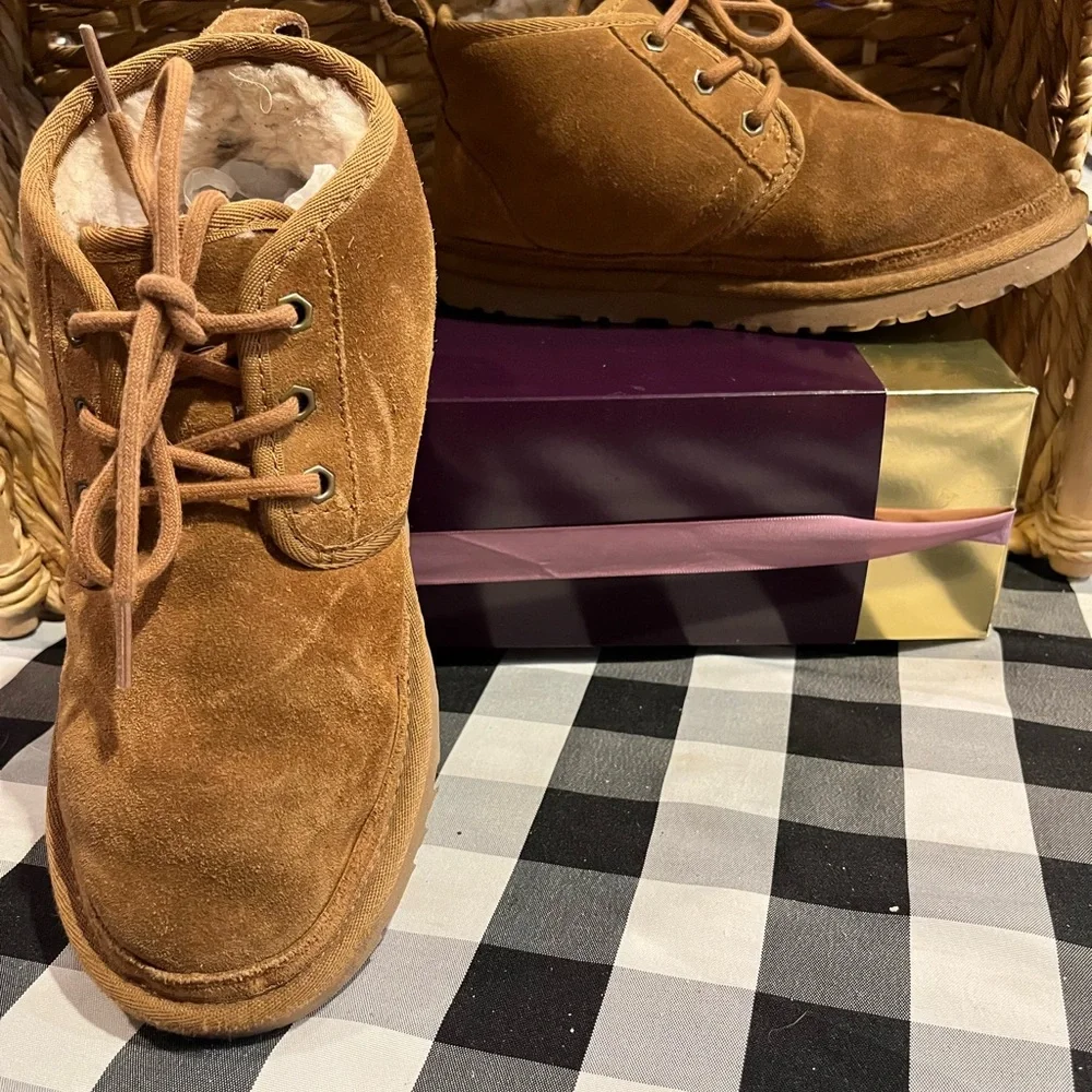 UGG Classic Tan Suede Boots - Picture 1 of 14